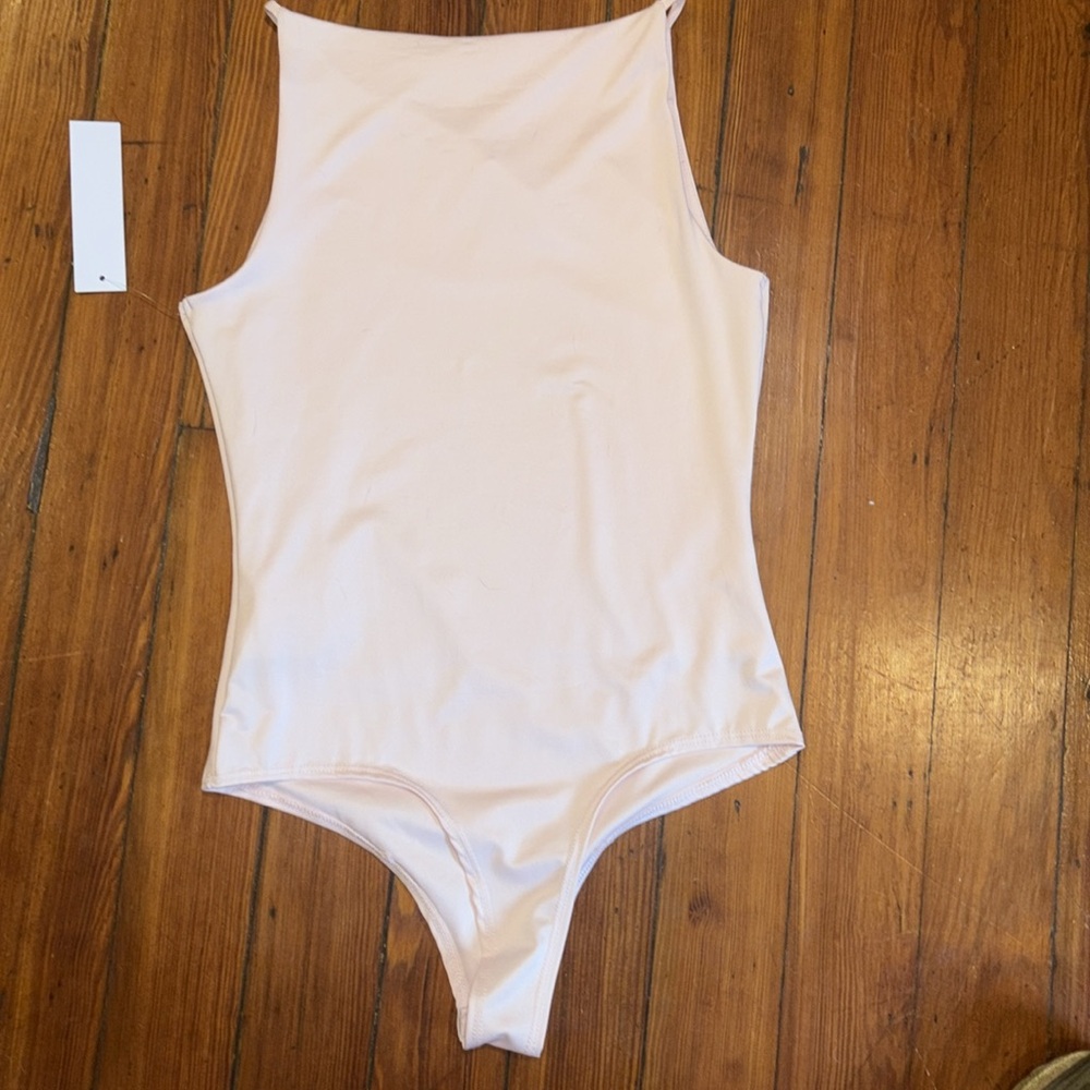 NWT LIVING IN THE MOMENT Elegant Pink Bodysuit size L - Picture 3 of 4